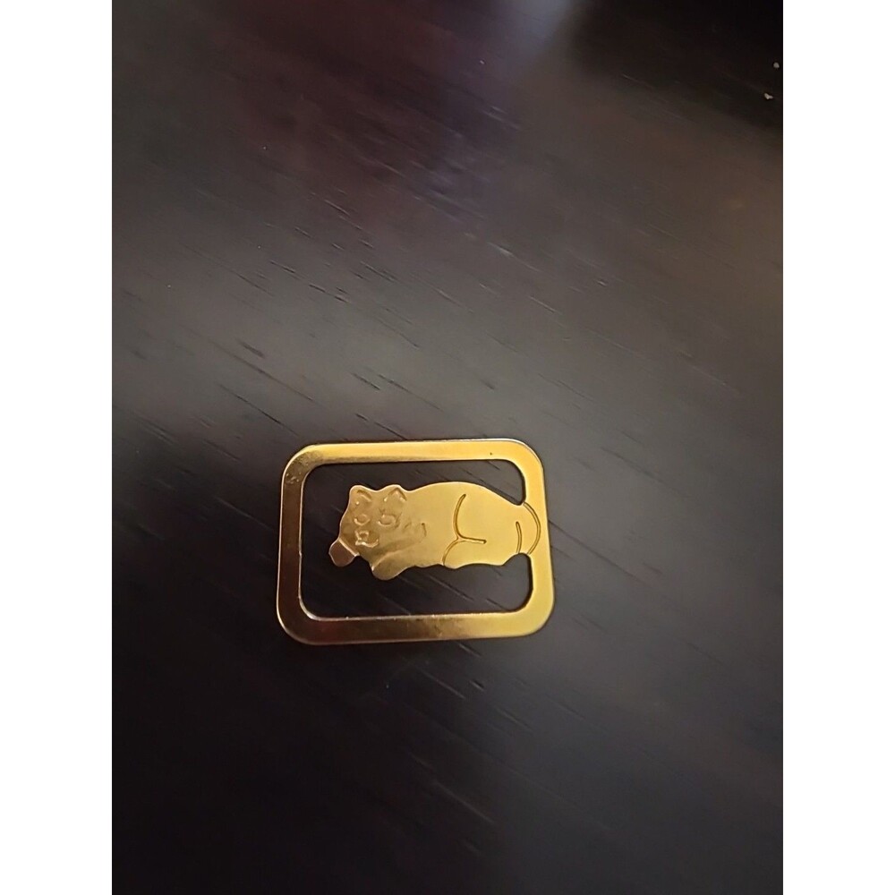 Judith Leiber gold tone Resting Cat Kitten money clip book mark